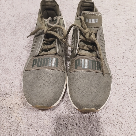 Puma Ignite tennis shoes - Picture 1 of 5